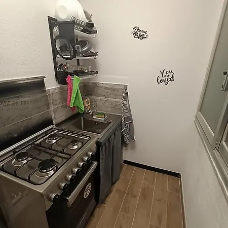 Δωμάτια σε οικογενειακή κατοικία Vsuites Κάλιαρι